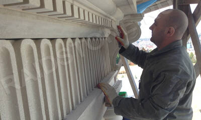 Монтаж карниза из декоративного бетона на бельведер