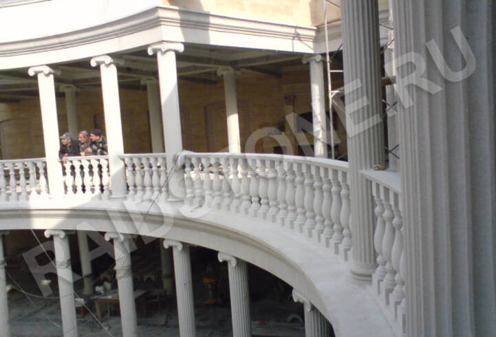 Архикамень на фасаде дома