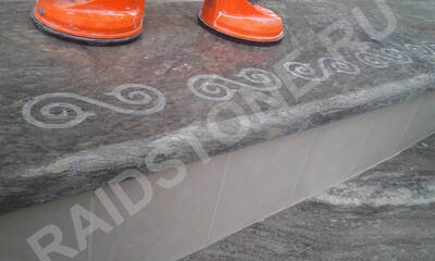 Монтаж овальных ступеней из гранита