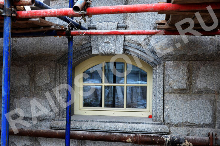 Облицовка цоколя гранитом