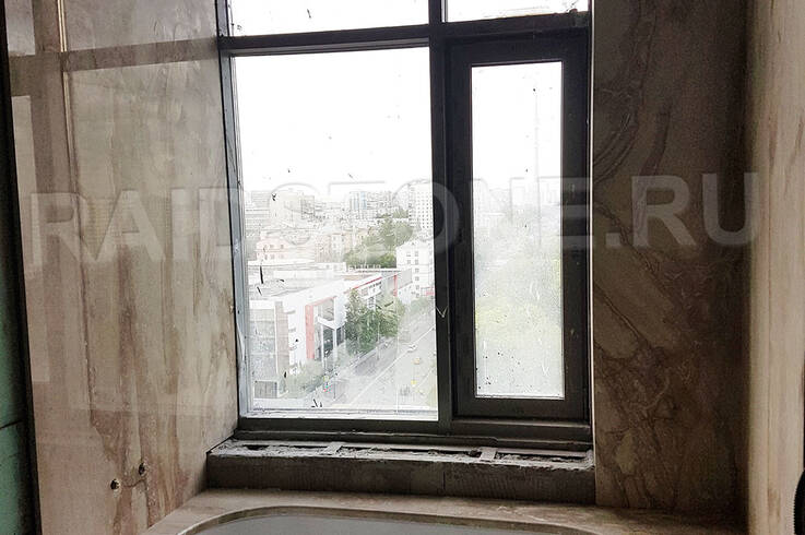 Облицовка интерьера ванной мрамором