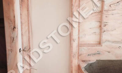 Облицовка ванной комнаты мрамором Россо Португало