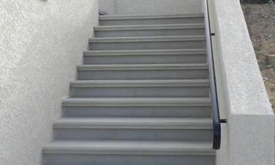 Облицовка входной группы базальтом