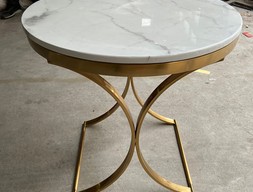 Кофейный столик круглый белый мрамор