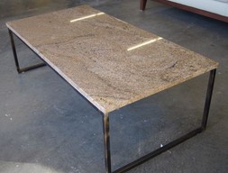 Журнальный стол коричневый мрамор