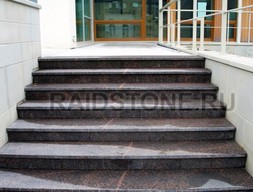 Ступени из гранита Парадизо классик