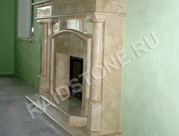 Камин из мрамора Крем Марфил