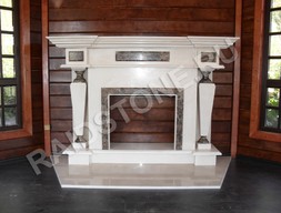 Портал камина из мрамора Крема Марфил и Имперадор Дарк