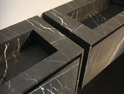 Раковина из мрамора Неро Маркина поверхность антик