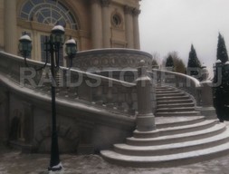 Столбы, тумбы балюстрады из гранита