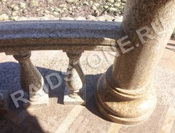 Колонны из гранита