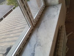 Подоконник из мрамора Мугла Вайт