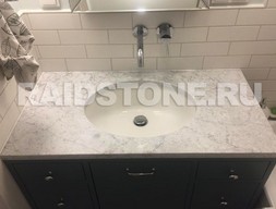 Столешница из мрамора Bianco Carrara C для ванной комнаты