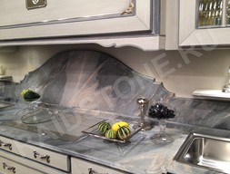 Столешница и фартук из Палисандро Нуволато для кухни