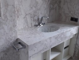 Тумба из мрамора Arabescato для ванной комнаты