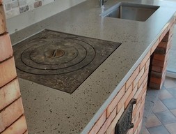 Столешница на барбекю из камня